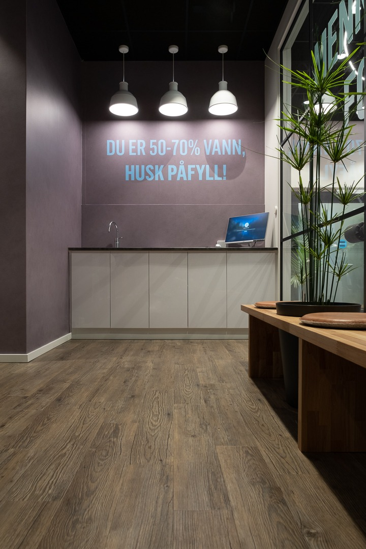 Moderne resepsjon ved LFI Helse + Trening